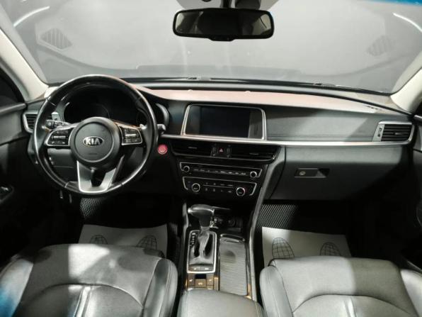Kia Optima IV Рестайлинг с пробегом 2018 года, цена 1 695 000 рублей, 171903 км, седан, Автокод Объявления