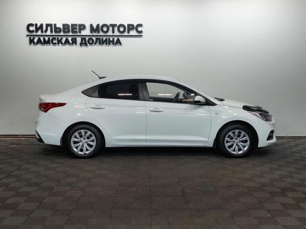 Hyundai Solaris II с пробегом 2020 года, цена 860 000 рублей, 309000 км, седан, Автокод Объявления