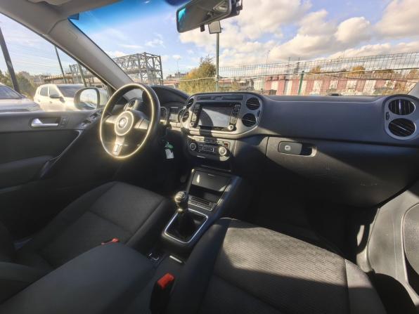 Volkswagen Tiguan I Рестайлинг с пробегом 2012 года, цена 729 000 рублей, 240000 км, внедорожник, Автокод Объявления