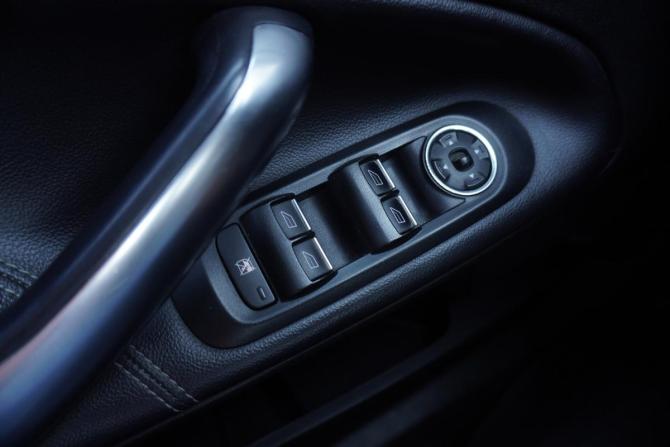 Ford Mondeo IV Рестайлинг с пробегом 2010 года, цена 819 000 рублей, 212069 км, седан, Автокод Объявления