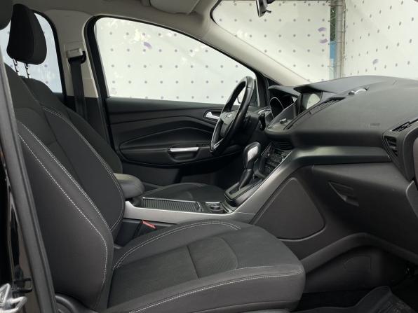 Ford Kuga II Рестайлинг с пробегом 2017 года, цена 1 770 000 рублей, 155546 км, внедорожник, Автокод Объявления