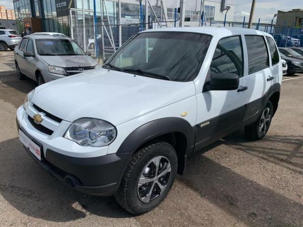 Chevrolet Niva I Рестайлинг с пробегом 2017 года, цена 676 535 рублей, 99532 км, внедорожник, Автокод Объявления