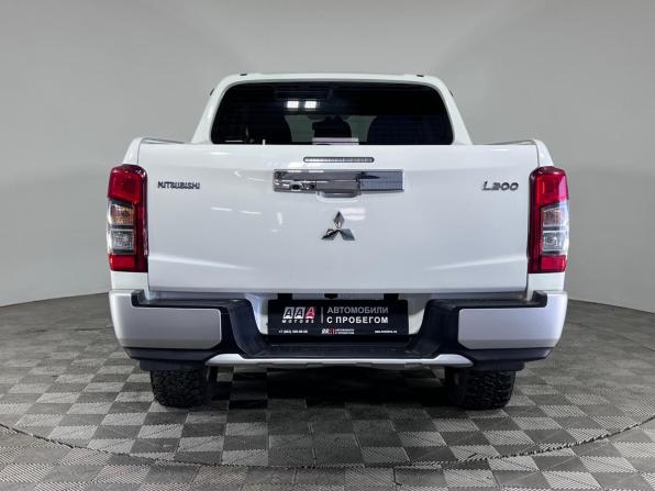 Mitsubishi L200 V Рестайлинг с пробегом 2020 года, цена 3 599 000 рублей, 98339 км, пикап, Автокод Объявления