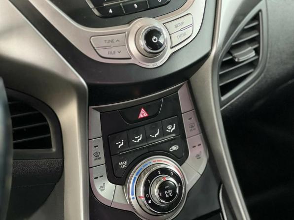 Hyundai Elantra V (MD) с пробегом 2013 года, цена 895 000 рублей, 219089 км, седан, Автокод Объявления