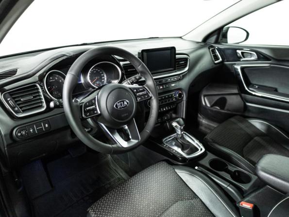 Kia Ceed III с пробегом 2019 года, цена 1 740 000 рублей, 112321 км, универсал, Автокод Объявления