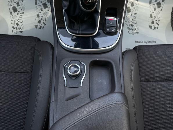 Renault Espace V с пробегом 2015 года, цена 1 450 000 рублей, 218459 км, минивэн, Автокод Объявления