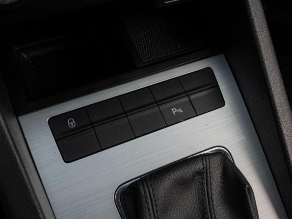 Skoda Octavia III (A7) Рестайлинг с пробегом 2018 года, цена 1 750 000 рублей, 61843 км, лифтбек, Автокод Объявления