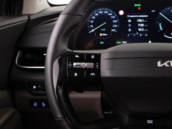 Kia Carnival IV Рестайлинг с пробегом 2025 года, цена 6 098 999 рублей, 10027 км, минивэн, Автокод Объявления