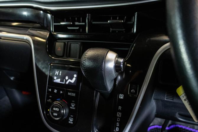 Daihatsu Move VI Рестайлинг с пробегом 2018 года, цена 950 000 рублей, 50861 км, минивэн, Автокод Объявления