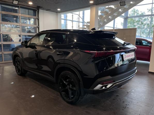 Omoda C5 I с пробегом 2023 года, цена 2 075 000 рублей, 44923 км, внедорожник, Автокод Объявления