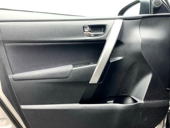 Toyota Corolla XI (E160 E170 E180) с пробегом 2013 года, цена 1 169 000 рублей, 183001 км, седан, Автокод Объявления