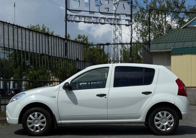 Renault Sandero I с пробегом 2014 года, цена 479 000 рублей, 109727 км, хэтчбек, Автокод Объявления