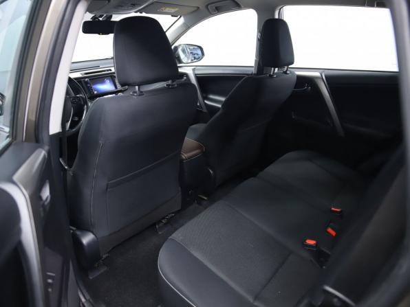 Toyota RAV4 IV (XA40) Рестайлинг с пробегом 2018 года, цена 2 630 000 рублей, 109428 км, внедорожник, Автокод Объявления