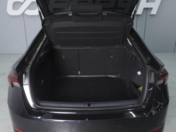 Skoda Octavia IV (A8) с пробегом 2021 года, цена 2 339 000 рублей, 92837 км, лифтбек, Автокод Объявления