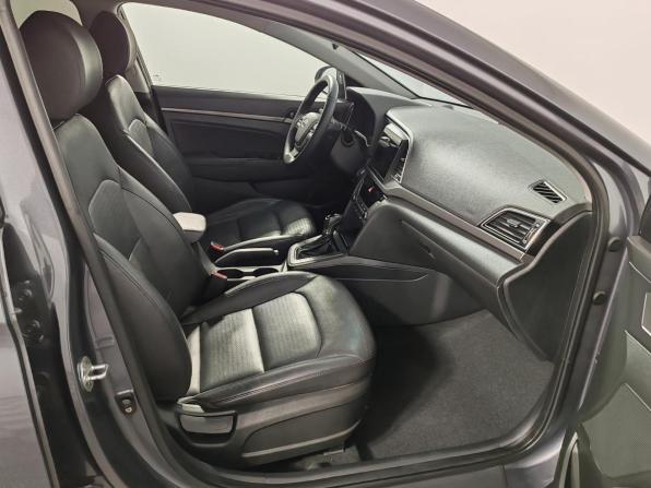 Hyundai Elantra VI (AD) с пробегом 2016 года, цена 1 179 000 рублей, 180619 км, седан, Автокод Объявления