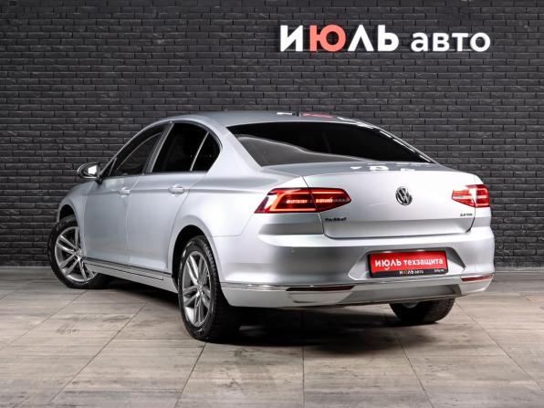 Volkswagen Passat B8 с пробегом 2017 года, цена 1 745 000 рублей, 198761 км, седан, Автокод Объявления
