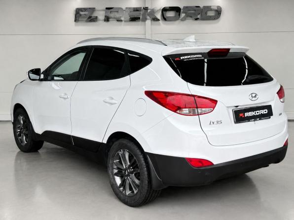 Hyundai ix35 I Рестайлинг с пробегом 2015 года, цена 1 399 000 рублей, 180000 км, внедорожник, Автокод Объявления