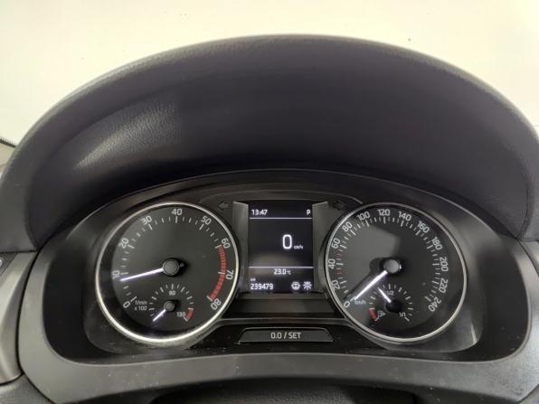 Skoda Rapid I с пробегом 2016 года, цена 935 000 рублей, 239471 км, лифтбек, Автокод Объявления