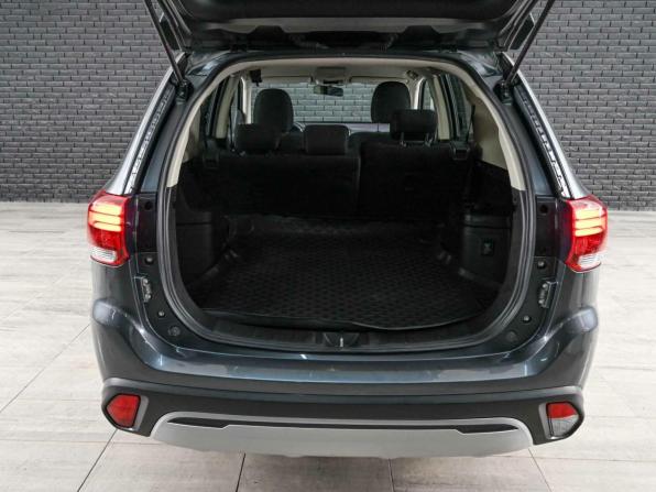 Mitsubishi Outlander III Рестайлинг 3 с пробегом 2021 года, цена 3 045 000 рублей, 80810 км, внедорожник, Автокод Объявления