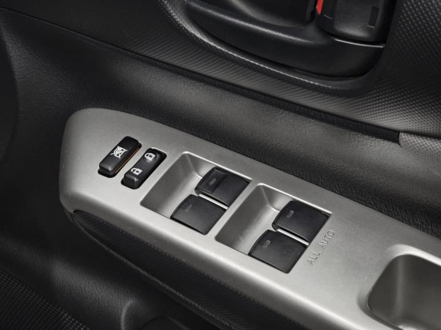 Toyota Wish II Красноярск  - изображение 19