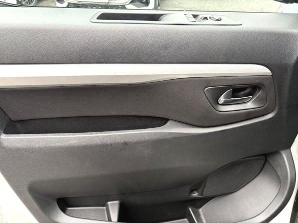 Opel Zafira Life I с пробегом 2020 года, цена 3 600 000 рублей, 85635 км, минивэн, Автокод Объявления