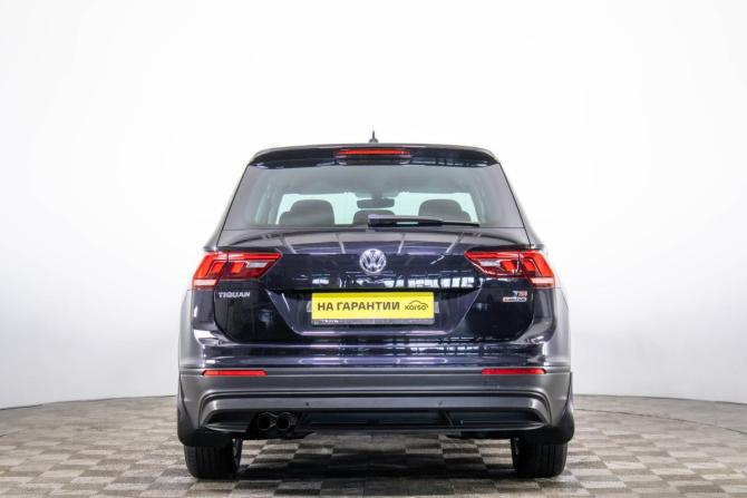 Volkswagen Tiguan II с пробегом 2017 года, цена 2 159 000 рублей, 171037 км, внедорожник, Автокод Объявления