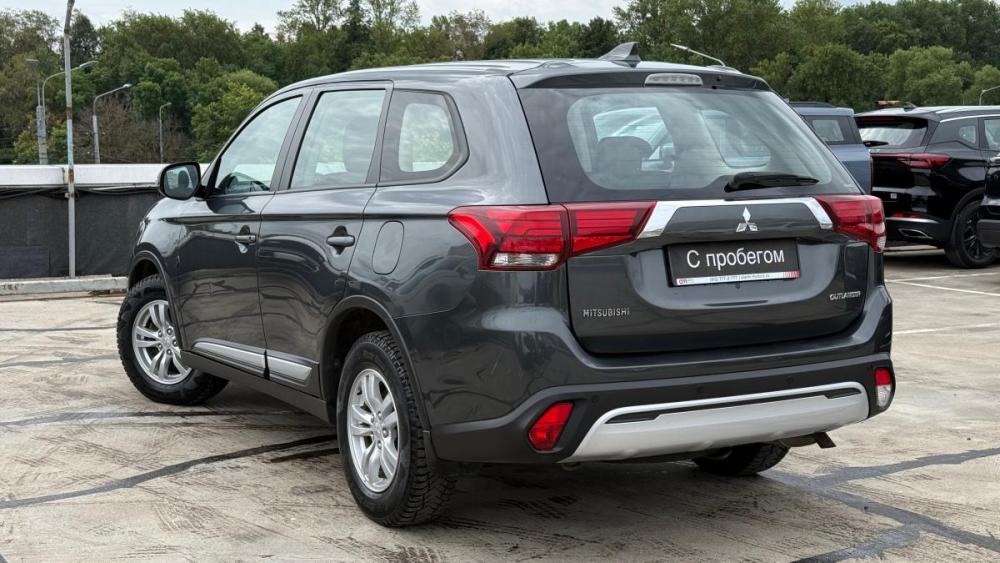 Mitsubishi Outlander III Рестайлинг 3 Санкт-Петербург  - изображение 4