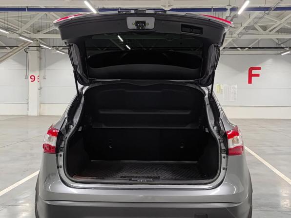 Nissan Qashqai II с пробегом 2018 года, цена 1 610 000 рублей, 163138 км, внедорожник, Автокод Объявления
