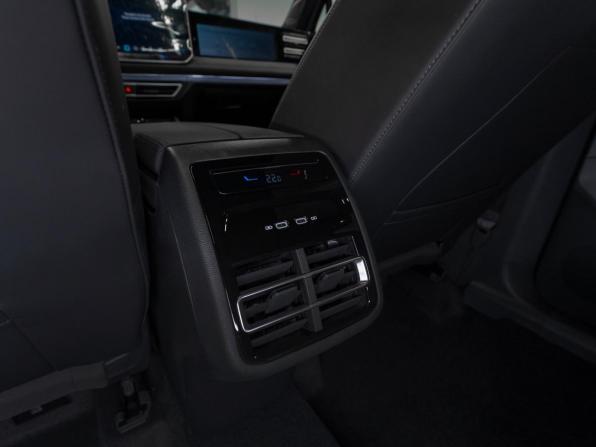 Volkswagen Tiguan III (China Market) с пробегом 2026 года, цена 4 700 000 рублей, 25 км, внедорожник, Автокод Объявления