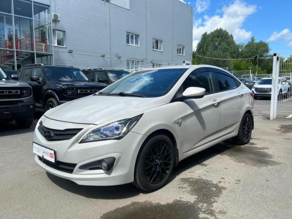 Hyundai Solaris I Рестайлинг с пробегом 2015 года, цена 806 490 рублей, 196000 км, седан, Автокод Объявления
