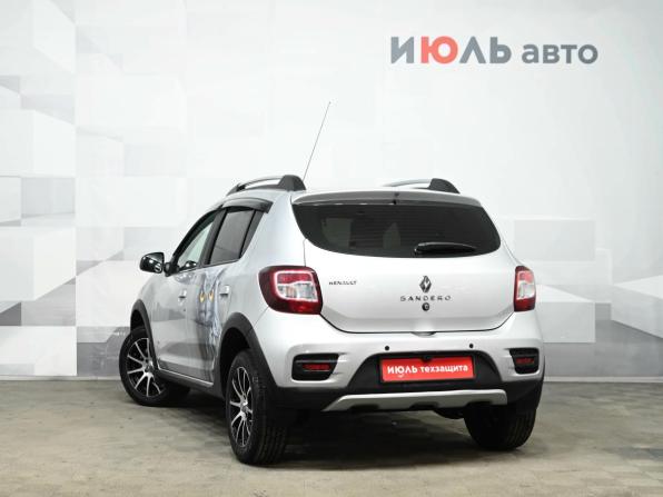 Renault Sandero II с пробегом 2017 года, цена 990 000 рублей, 70493 км, хэтчбек, Автокод Объявления