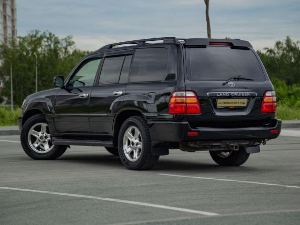 Toyota Land Cruiser 100 Series Рестайлинг 1 с пробегом 2004 года, цена 1 785 000 рублей, 250715 км, внедорожник, Автокод Объявления