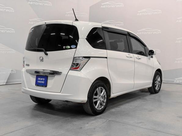 Honda Freed I Рестайлинг с пробегом 2013 года, цена 1 399 000 рублей, 62572 км, компактвэн, Автокод Объявления