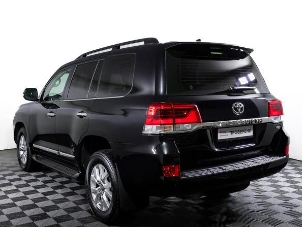 Toyota Land Cruiser 200 Series Рестайлинг 2 с пробегом 2019 года, цена 8 387 000 рублей, 31050 км, внедорожник, Автокод Объявления