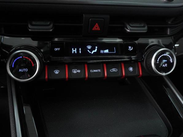 Hyundai Lafesta I Рестайлинг с пробегом 2025 года, цена 2 879 000 рублей, 4184 км, седан, Автокод Объявления