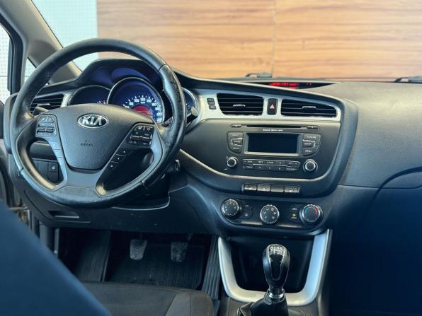 Kia Ceed II с пробегом 2013 года, цена 899 999 рублей, 188986 км, хэтчбек, Автокод Объявления