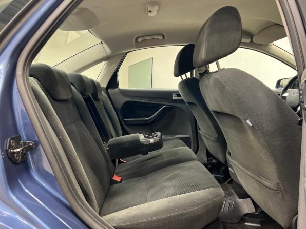 Ford Focus II с пробегом 2007 года, цена 589 000 рублей, 180000 км, седан, Автокод Объявления
