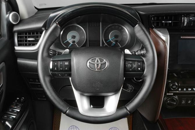 Toyota Fortuner II с пробегом 2017 года, цена 2 999 000 рублей, 154594 км, внедорожник, Автокод Объявления