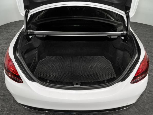 Mercedes-Benz C-Класс IV (W205) Рестайлинг с пробегом 2019 года, цена 2 340 000 рублей, 100894 км, седан, Автокод Объявления