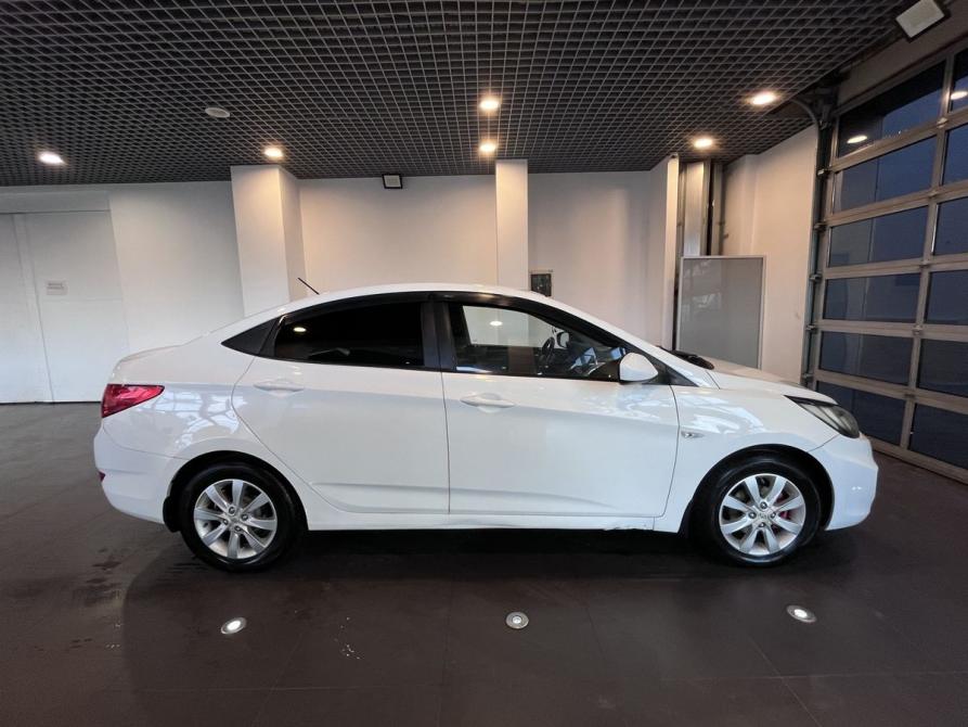 Hyundai Solaris I Чебоксары  - изображение 2