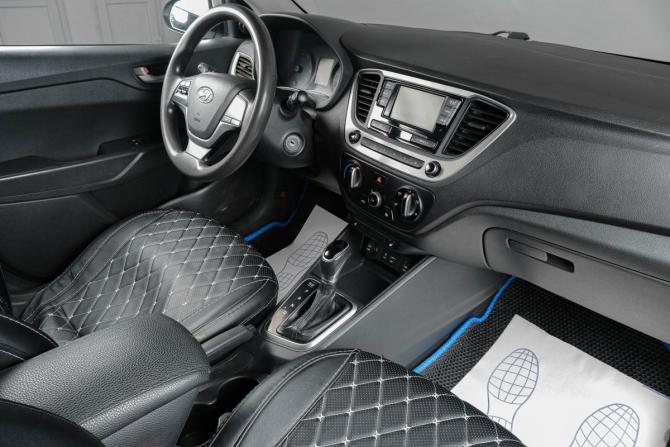 Hyundai Solaris II с пробегом 2017 года, цена 789 000 рублей, 240000 км, седан, Автокод Объявления
