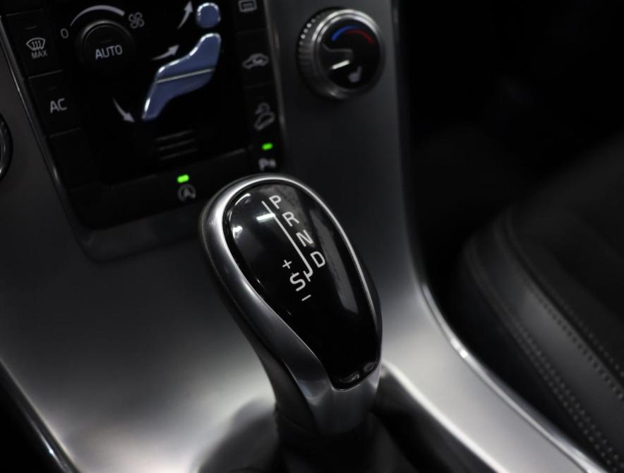 Volvo XC60 I Рестайлинг Санкт-Петербург  - изображение 25