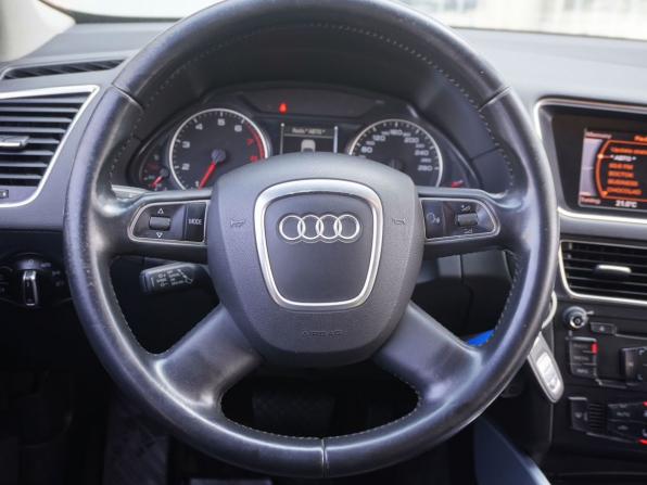 Audi Q5 I (8R) с пробегом 2011 года, цена 1 350 000 рублей, 222808 км, внедорожник, Автокод Объявления