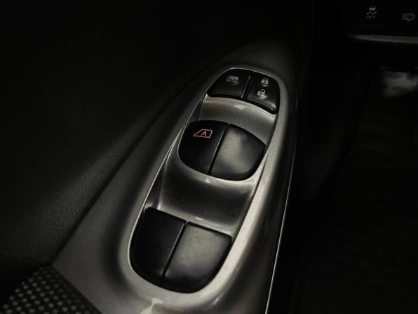 Nissan Juke I с пробегом 2013 года, цена 845 000 рублей, 159018 км, внедорожник, Автокод Объявления