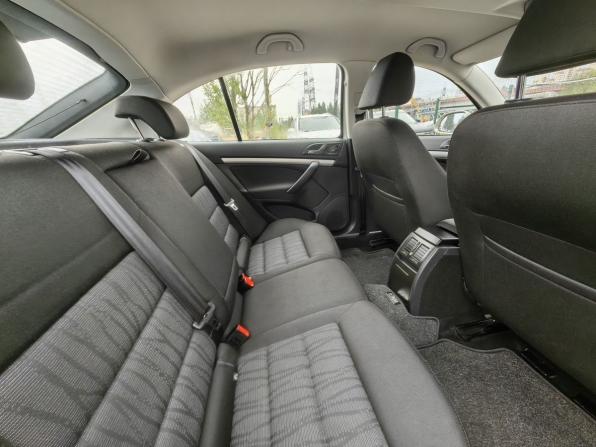 Skoda Octavia II (A5) Рестайлинг с пробегом 2013 года, цена 919 000 рублей, 120000 км, лифтбек, Автокод Объявления