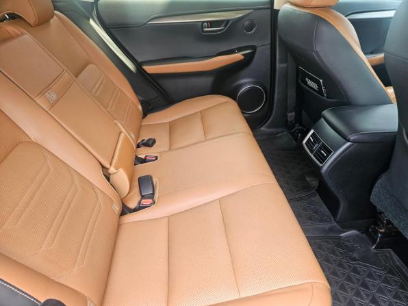 Lexus NX I Рестайлинг с пробегом 2018 года, цена 3 268 000 рублей, 150000 км, внедорожник, Автокод Объявления