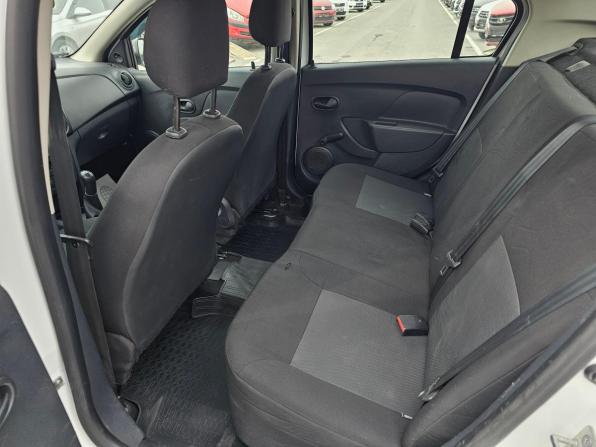 Renault Logan II с пробегом 2015 года, цена 569 995 рублей, 149441 км, седан, Автокод Объявления