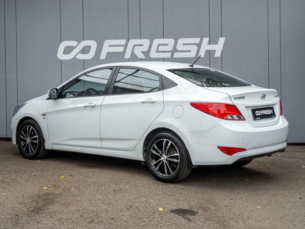 Hyundai Solaris I Рестайлинг с пробегом 2015 года, цена 1 119 000 рублей, 100256 км, седан, Автокод Объявления