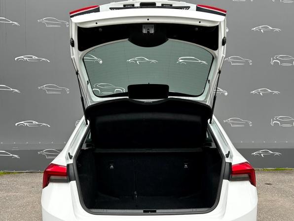 Skoda Rapid II с пробегом 2021 года, цена 1 598 500 рублей, 94940 км, лифтбек, Автокод Объявления