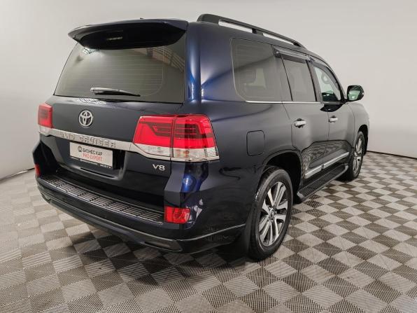 Toyota Land Cruiser 200 Series Рестайлинг 2 с пробегом 2016 года, цена 5 999 000 рублей, 95830 км, внедорожник, Автокод Объявления